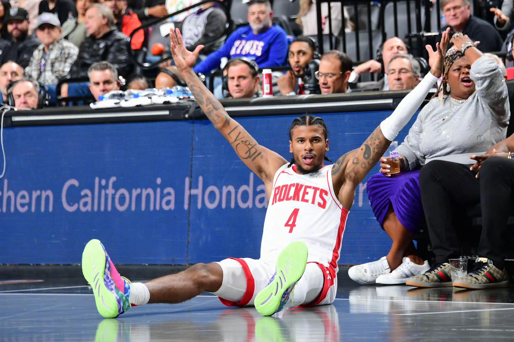 包含今晨萨克拉门托国王备战NBA常规赛,伤情更新细节曝光,震撼外界,赛季目标并未改变的词条 包含今晨萨克拉门托国王备战NBA常规赛,伤情更新细节曝光,震撼外界,赛季目标并未改变的词条