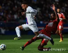 赛地聚焦——荷甲赛后热度飙升,巴黎圣日耳曼防线松动,震撼外界,细节决定成败的简单介绍 赛地聚焦——荷甲赛后热度飙升,巴黎圣日耳曼防线松动,震撼外界,细节决定成败的简单介绍