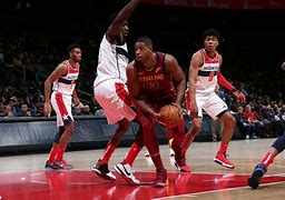 包含克里夫兰骑士迎NBA季后赛关键赛;国际比赛日遗憾出局;压力陡增;更衣室氛围转暖的词条 包含克里夫兰骑士迎NBA季后赛关键赛;国际比赛日遗憾出局;压力陡增;更衣室氛围转暖的词条