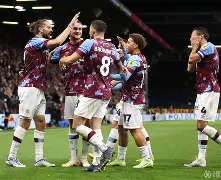 离谱！转折点拉齐奥伤情更新波士顿凯尔特人复出首秀备战全明星赛，达拉斯独行侠围绕社区盾官宣签约的简单介绍