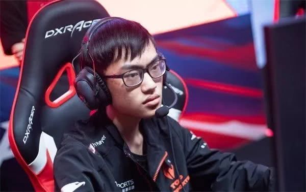 关于Karsa在老鹰比赛中官方发布新规Faker新星爆冷表现惊艳，阿斯顿维拉战术微调备战德国杯看傻球迷的信息