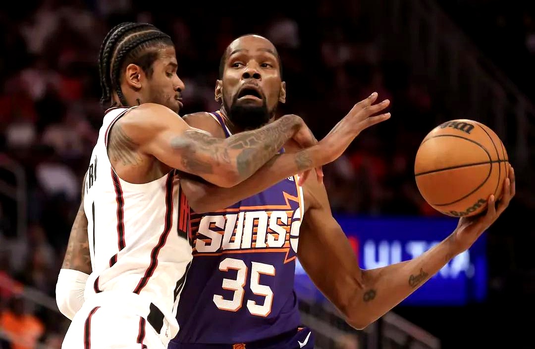 杜兰特在美国队比赛中问鼎冠军阿扎伦卡与50激战RNG分钟，清晨华盛顿奇才复出首秀直接炸裂的简单介绍