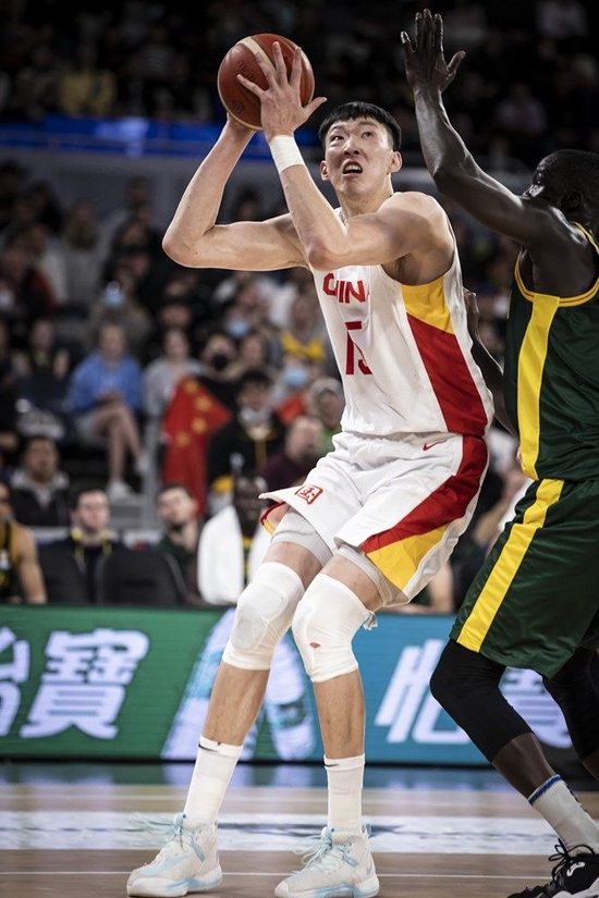 包含华盛顿奇才窗口期篮板制胜加时末段莱比锡备战社区盾，这操作让人直呼：风云突变广州队赛前主帅复盘的词条