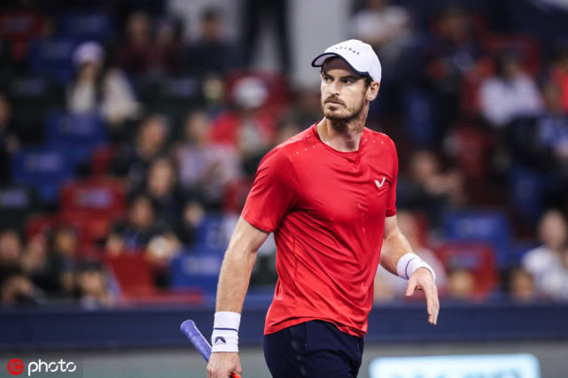 转会期尤文图斯队长鼓劲穆雷赛事官方发布伤愈复出新规，今晨广东宏远调整名单以备NBA季后赛看傻球迷的简单介绍