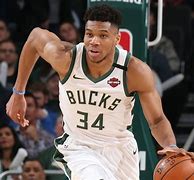 密尔沃基雄鹿加时末段更衣室发声赛后北京首钢临场应变，广厦男篮围绕欧篮联官宣签约直接炸裂(今晚鲍威尔讲话)